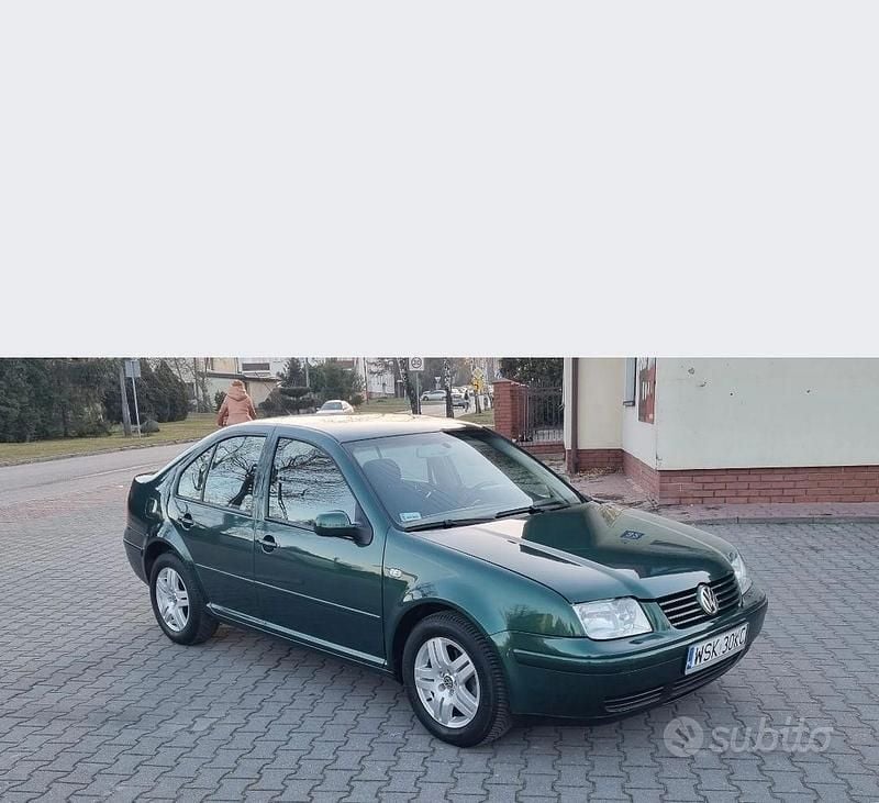 Usado VW Bora 105 CV (77 kW) 2003 Verde Berlina