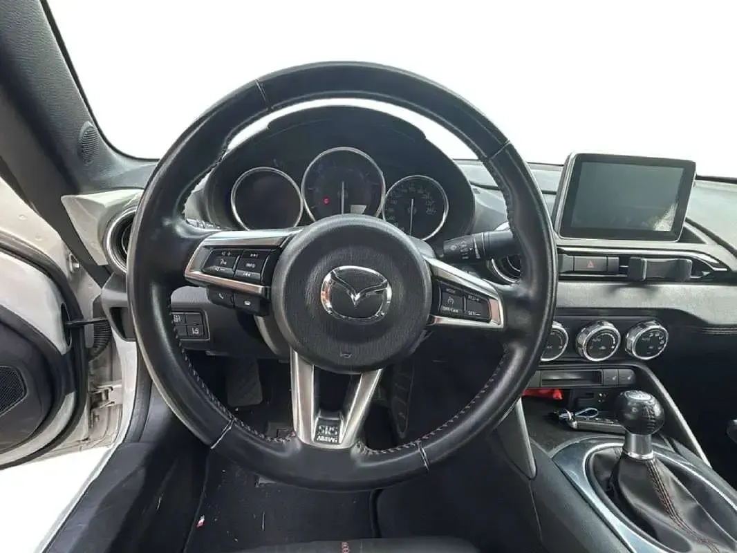Usata Mazda MX5 Exceed 131 CV (96 kW) 2016 Bianco Cabrio