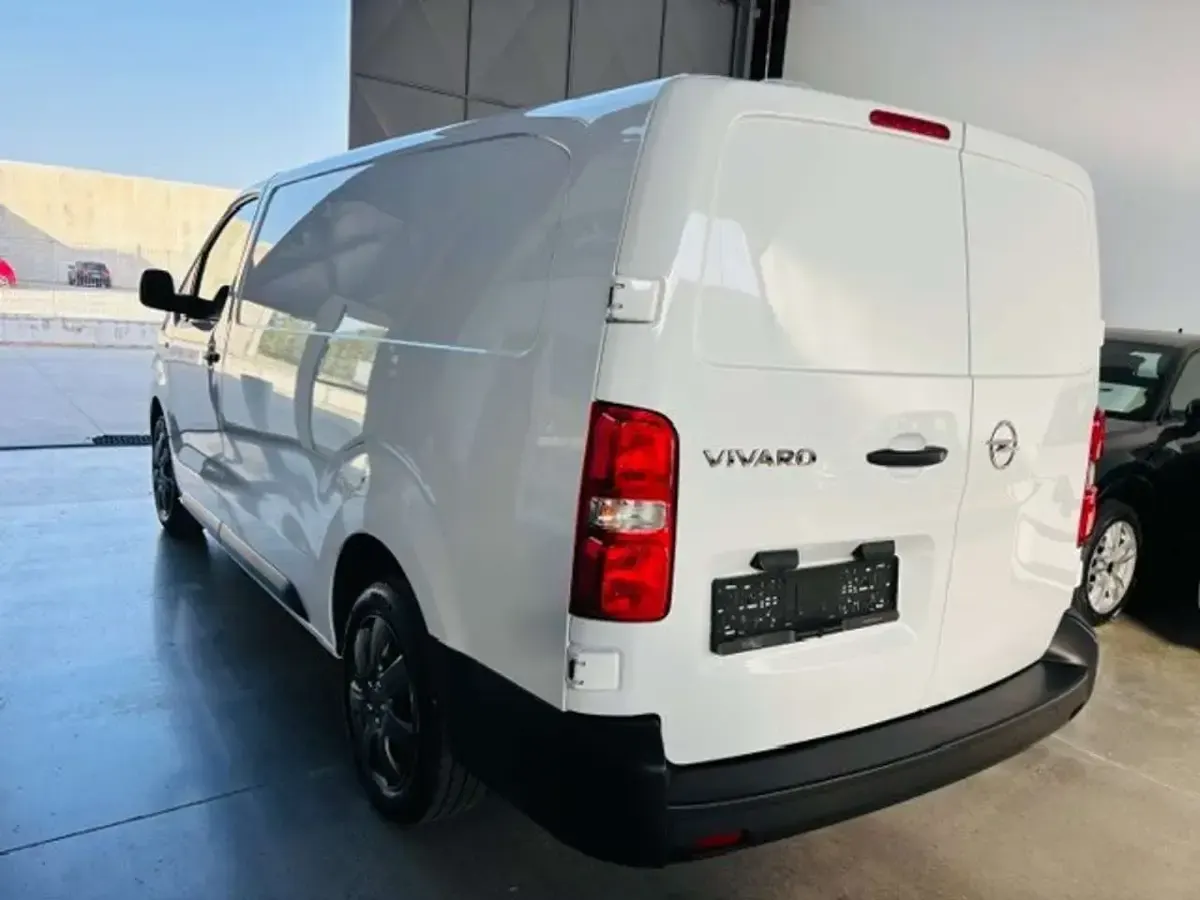 Usata Opel Vivaro-e Combi Enjoy 120 CV (88 kW) 2023 Bianco Monovolume