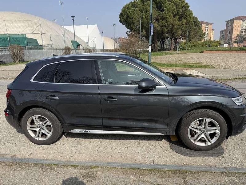 Usata Audi Q5 Business 150 CV (110 kW) 2018 Grigio SUV