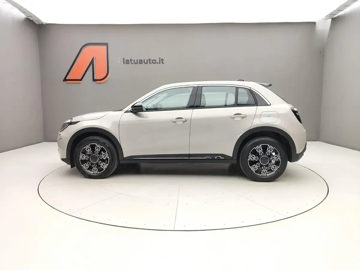 Usata Fiat 600 Icon 136 CV (100 kW) 2025 Beige SUV