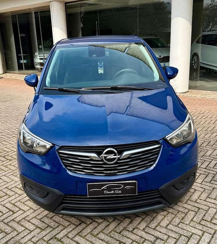 Usata Opel Crossland X S 102 CV (75 kW) 2019 Blu/azzurro SUV