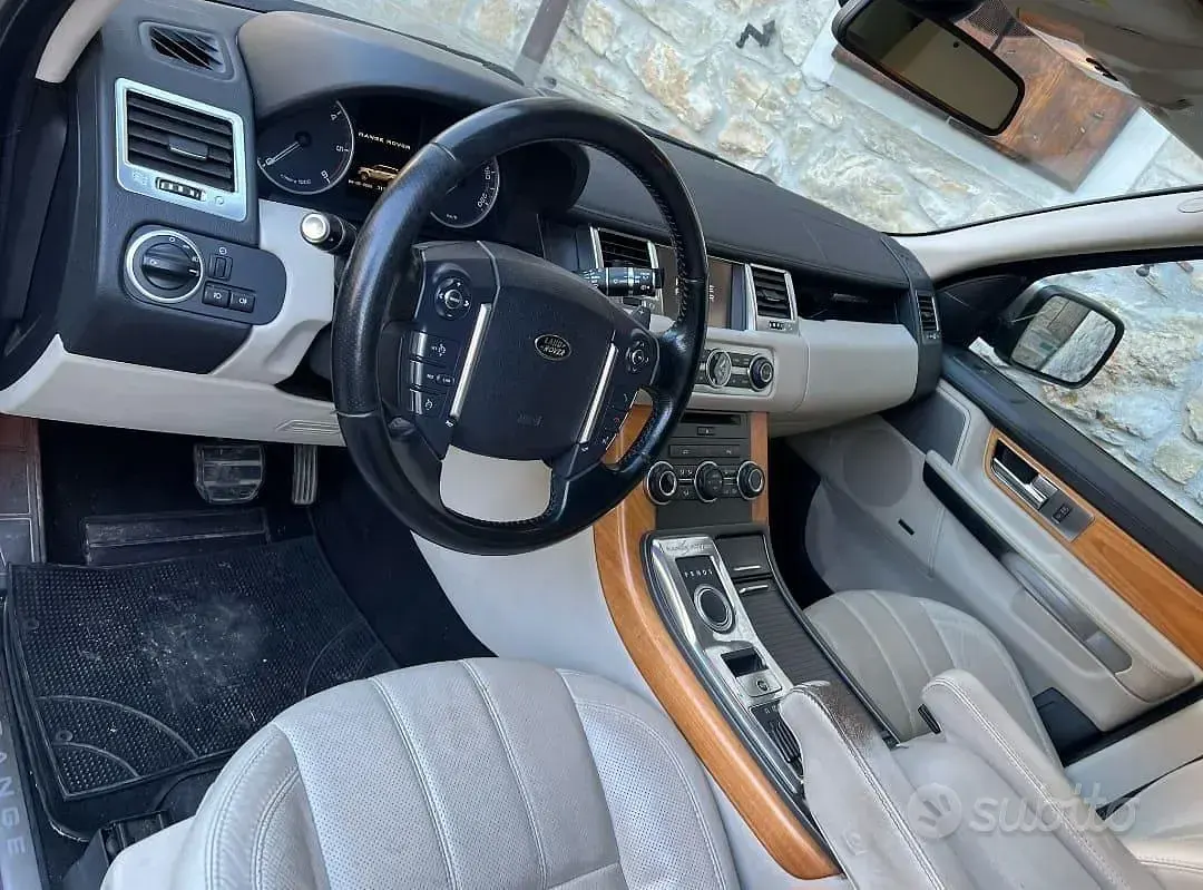 Usata Land Rover Range Rover HSE 249 CV (183 kW) 2012 Grigio SUV