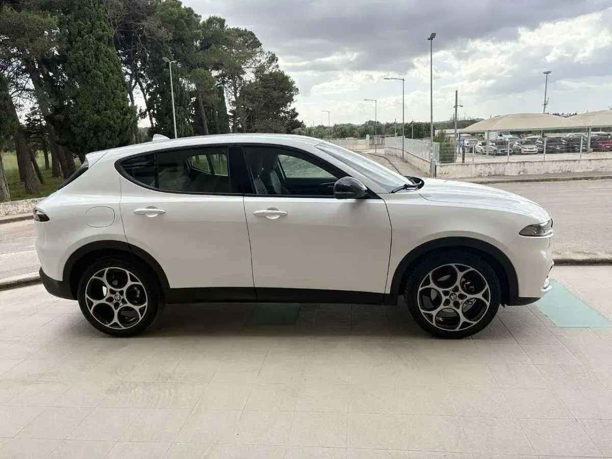 Usata Alfa Romeo Tonale Sprint 131 CV (96 kW) 2022 Bianco SUV