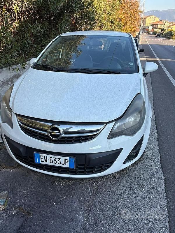 Usata Opel Corsa 2014 Bianco Utilitaria