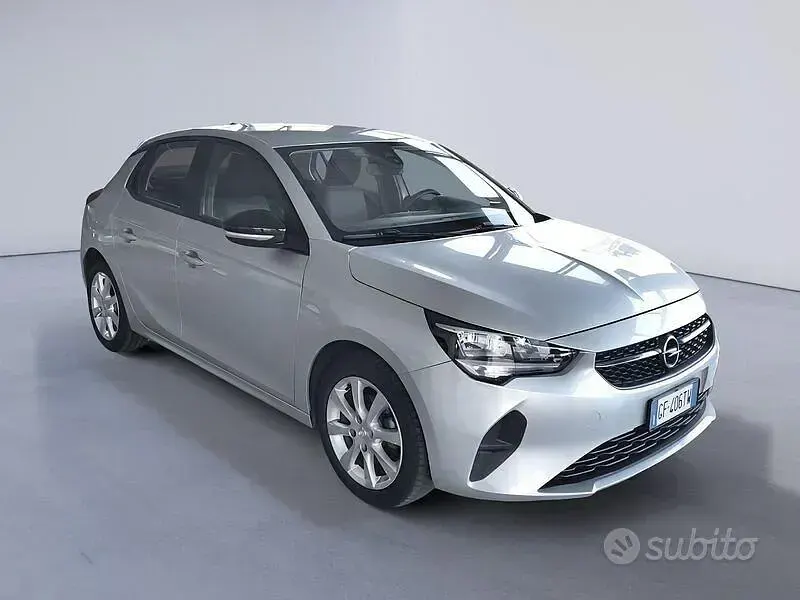 Używany Opel Corsa Edition 75 KM (55 kW) 2022 Szary Hatchback