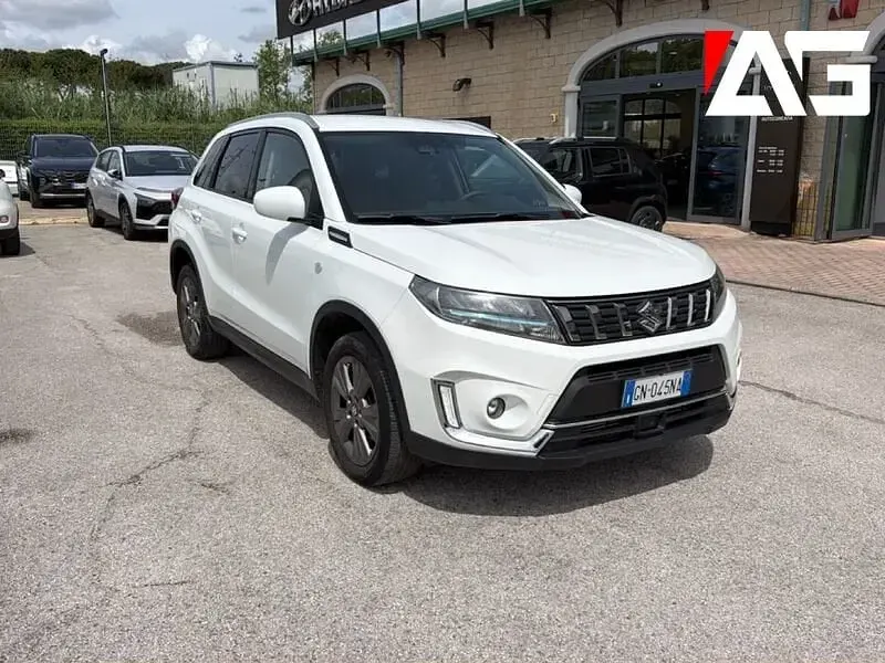 Usata Suzuki Vitara Cool 129 CV (94 kW) 2023 Bianco SUV