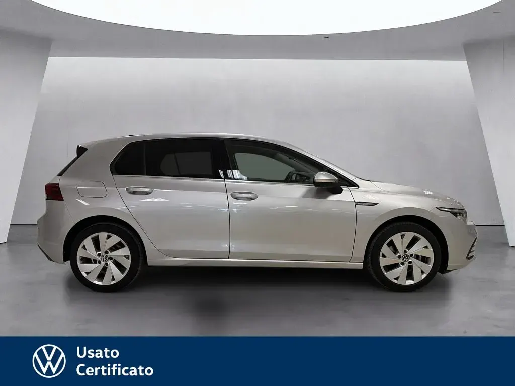 Usata VW Golf VII Style 130 CV (95 kW) 2020 Grigio pastello