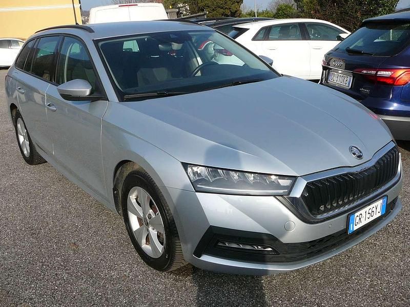 Usata Skoda Octavia Ambition 116 CV (85 kW) 2023 Argento Station wagon