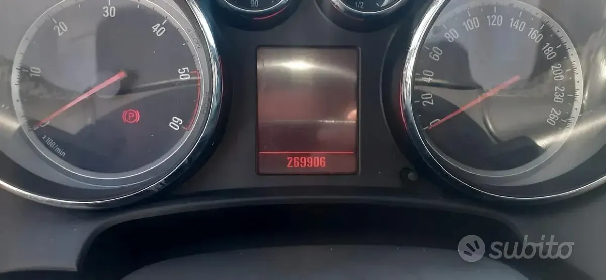 Usata Opel Astra 110 CV (80 kW) 2010 Grigio Berlina