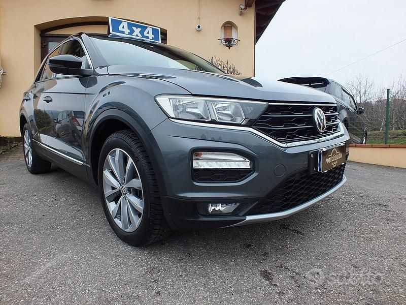 Usata VW T-Roc 150 CV (110 kW) 2018 Grigio SUV