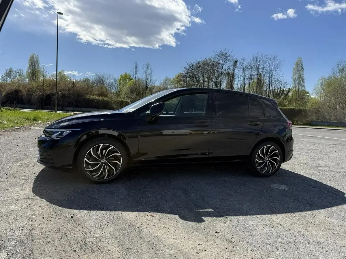 Usata VW Golf VIII Edition 116 CV (85 kW) 2022 Nero Berlina