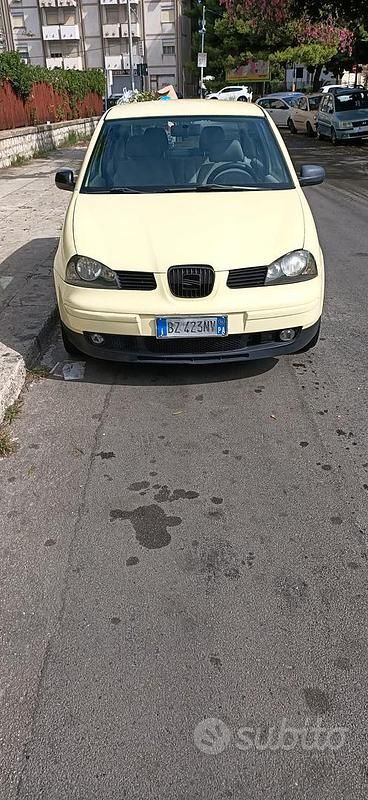 Usata Seat Arosa 60 CV (44 kW) 2005 Giallo Utilitaria