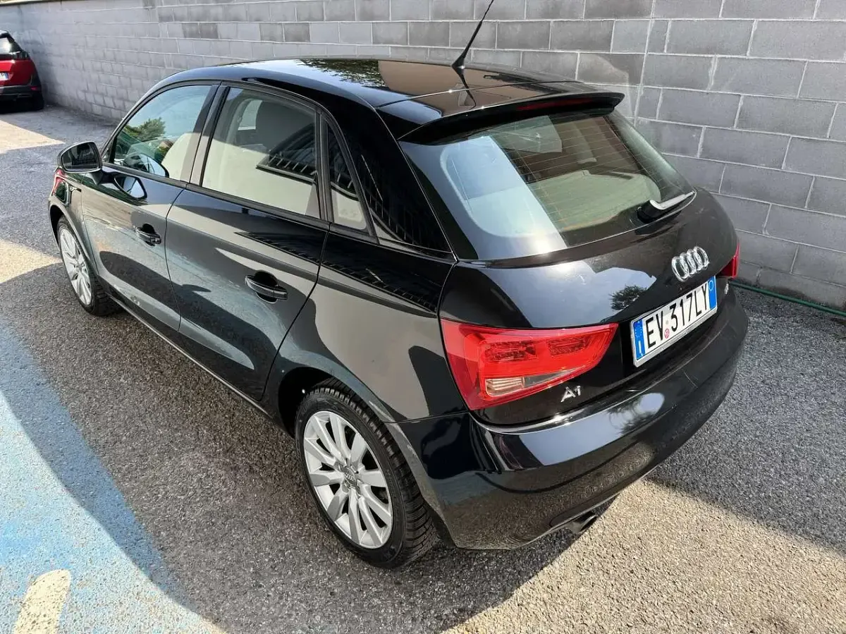 Usata Audi A1 Sportback S-Line 90 CV (66 kW) 2014 Nero Utilitaria
