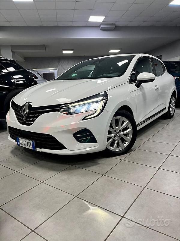Bianco Usata 2022 Renault Clio V Techno Berlina | 13.990 € (Cara) - Immagine 1/4