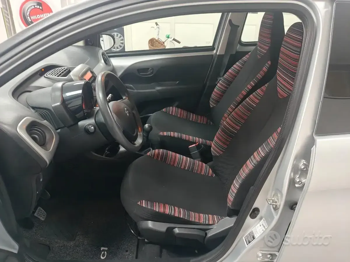 Usata Citroën C1 Feel 69 CV (50 kW) 2015 Grigio Utilitaria