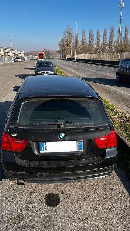 Usata BMW 316 116 CV (85 kW) 2010 Nero Station wagon