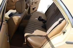 Usata Mercedes 200 60 CV (44 kW) 1981 Giallo Berlina