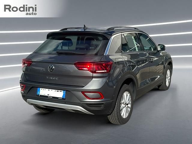 Usata VW T-Roc Life 150 CV (110 kW) 2023 Grigio SUV