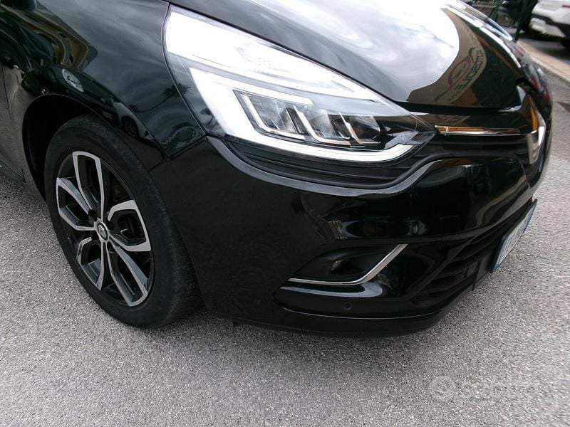 Usata Renault Clio IV Intens 90 CV (66 kW) 2016 Nero Berlina