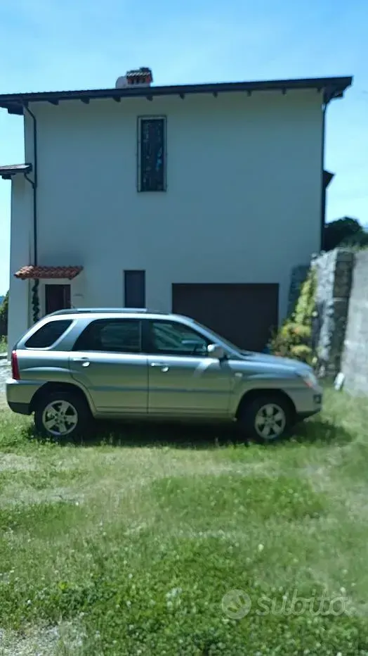 Usata Kia Sportage 141 CV (103 kW) 2010 Grigio SUV
