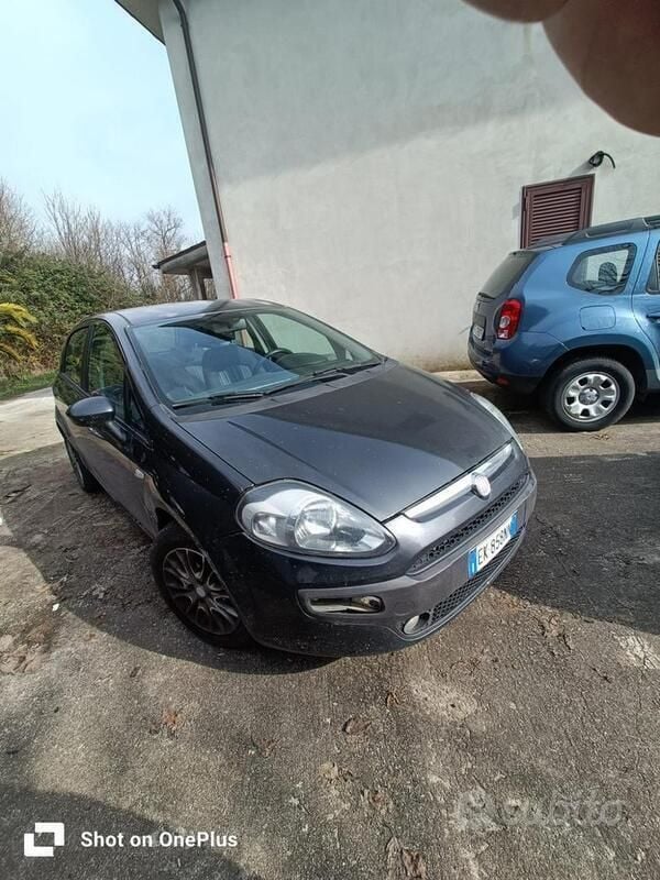 Grigio Usata 2011 Fiat Punto Evo Utilitaria | 1990 € (Super prezzo) - Immagine 1/4