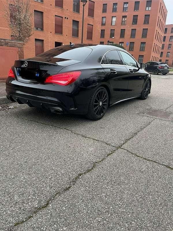Usata Mercedes CLA220 Premium 177 CV (130 kW) 2016 Nero Berlina