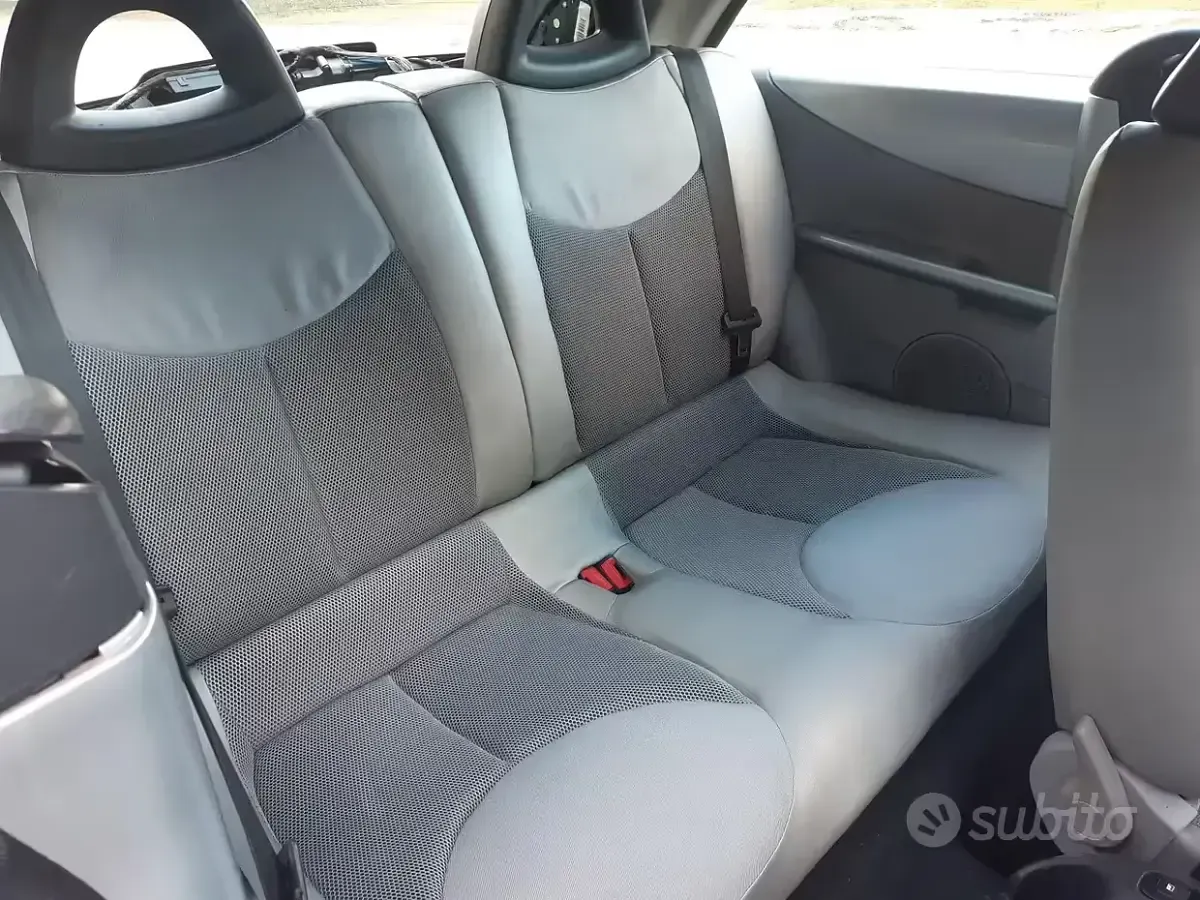 Usata Citroën C3 73 CV (53 kW) 2003 Grigio Cabrio