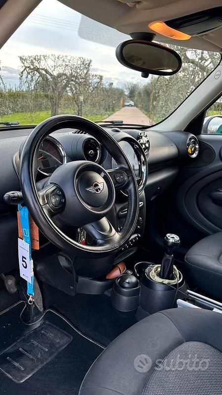 Usata Mini One D Countryman Business 90 CV (66 kW) 2015 Verde SUV