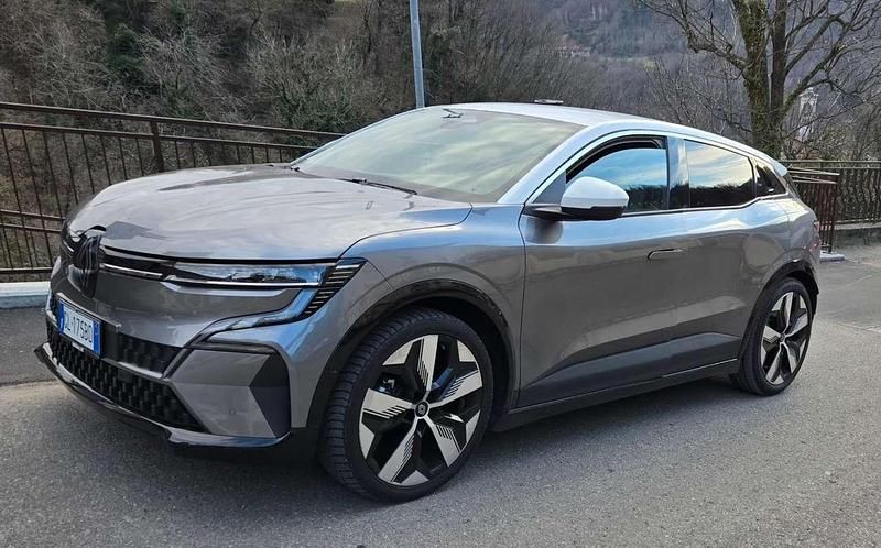 Usata 2022 Renault Megane E-Tech Techno Berlina | 19.800 € (Ottimo prezzo) - Immagine 1/1