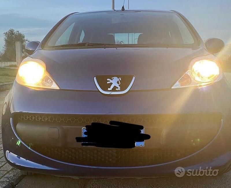 Usata Peugeot 107 2007 Blu Utilitaria