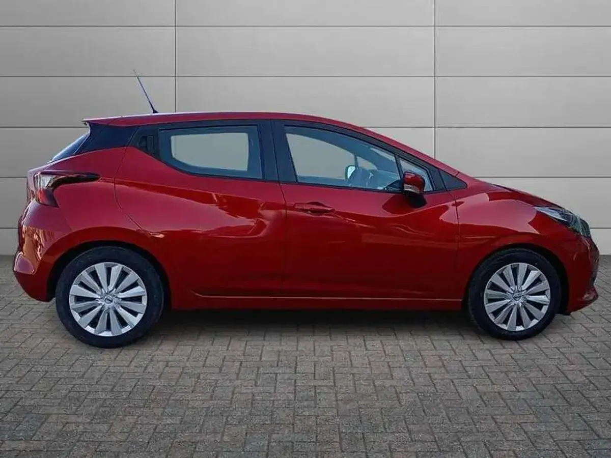 Usata Nissan Micra Acenta 90 CV (66 kW) 2023 Arancione Utilitaria