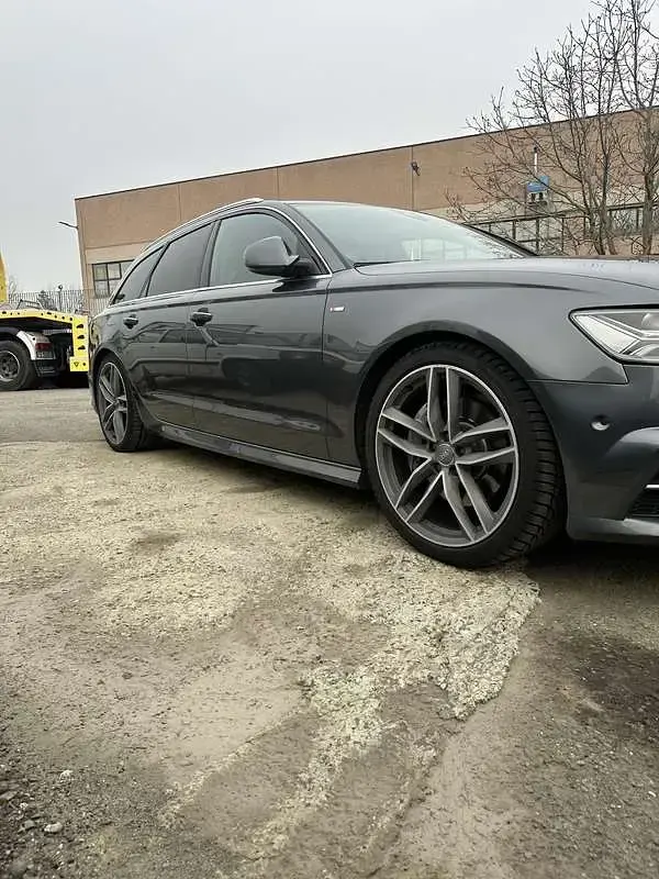 Usata Audi A6 Business Plus 272 CV (200 kW) 2015 Grigio Station wagon