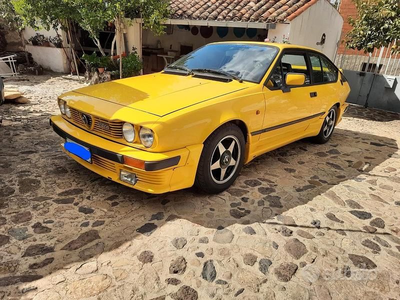 Usata Alfa Romeo GTV 1986 Giallo Coupé