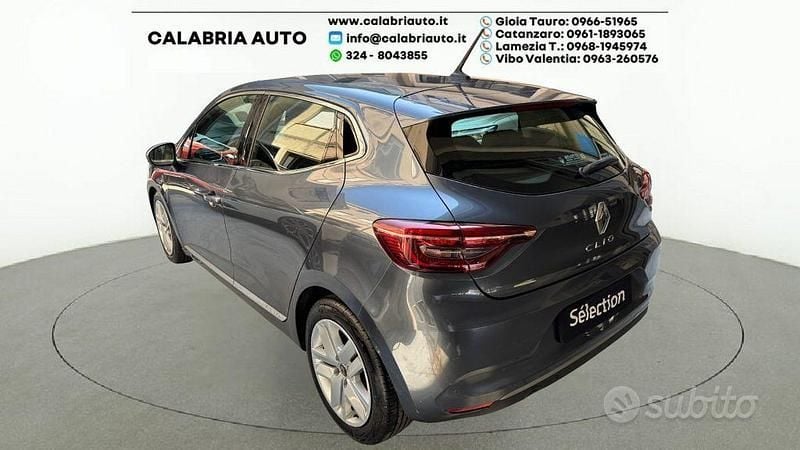 Usata Renault Clio V Intens 130 CV (95 kW) 2021 Grigio scuro Berlina