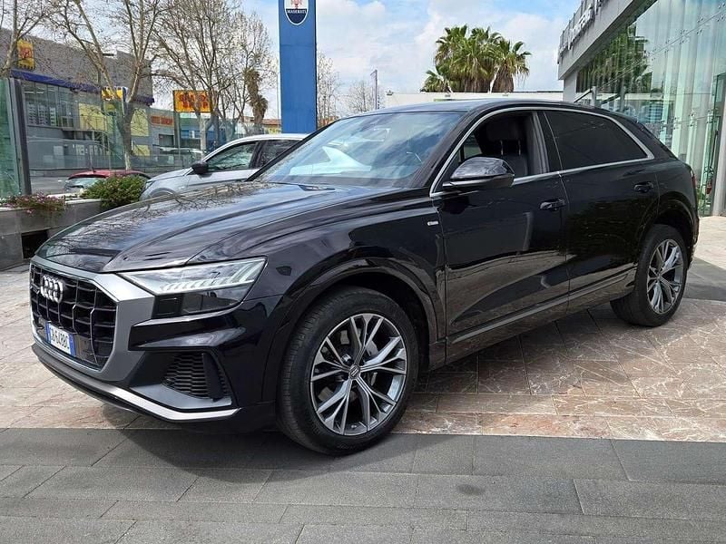 Usata Audi Q8 S-Line 286 CV (210 kW) 2020 Nero SUV