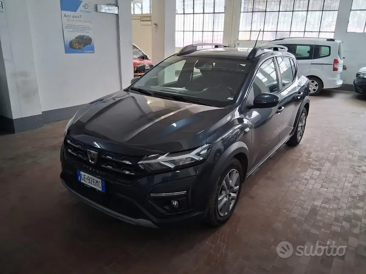 Usata Dacia Sandero Stepway 101 CV (74 kW) 2021 Grigio Utilitaria