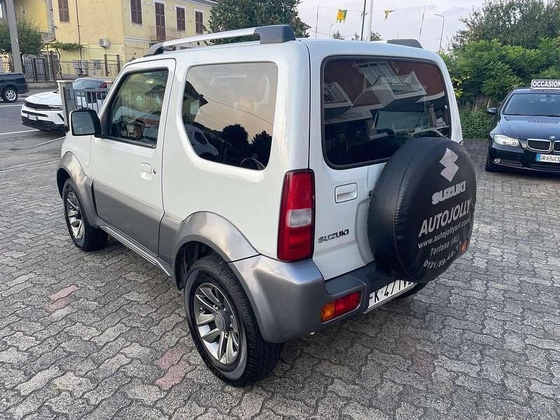 Usata Suzuki Jimny 86 CV (63 kW) 2017 Argento SUV