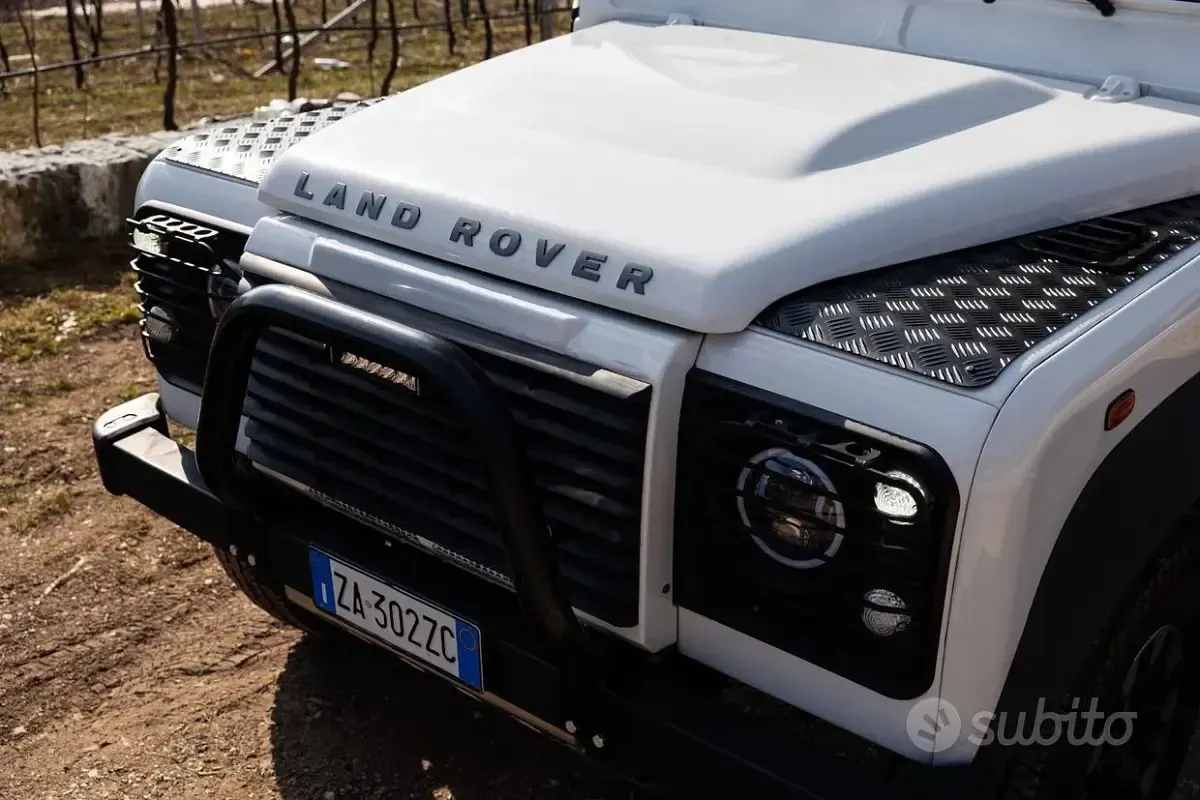 Usata Land Rover Defender 122 CV (89 kW) 2014 Bianco Station wagon