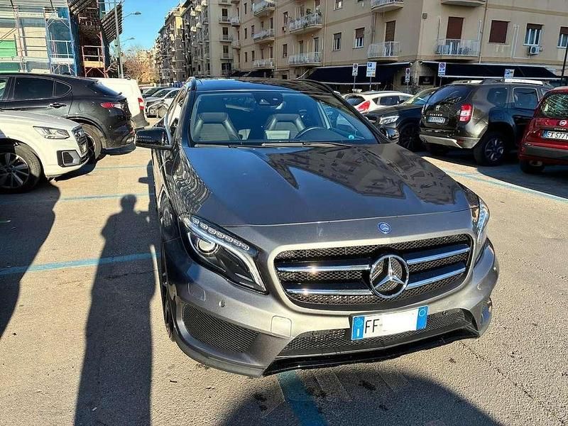Usata Mercedes GLA220 Executive 170 CV (125 kW) 2016 SUV