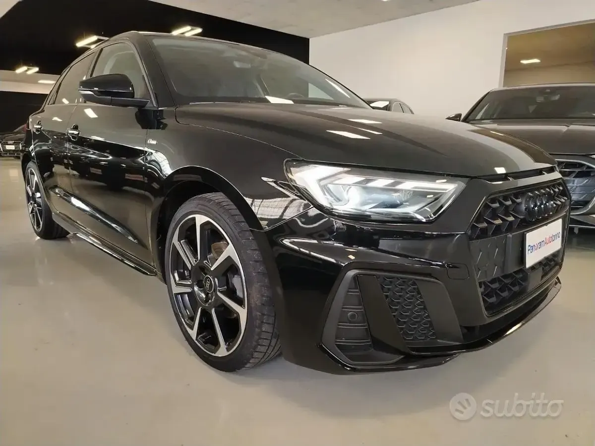 Usata Audi A1 S-line plus 116 CV (85 kW) 2025 Nero SUV