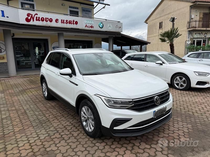 Usata VW Tiguan Life 150 CV (110 kW) 2021 Bianco SUV