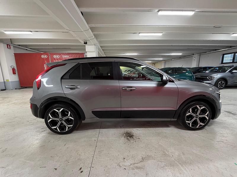 Usata Kia Niro Style 105 CV (77 kW) 2023 Steel gray SUV