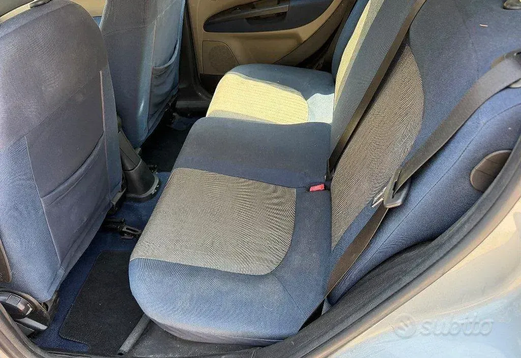 Usata Fiat Grande Punto 90 CV (66 kW) 2006 Grigio Utilitaria