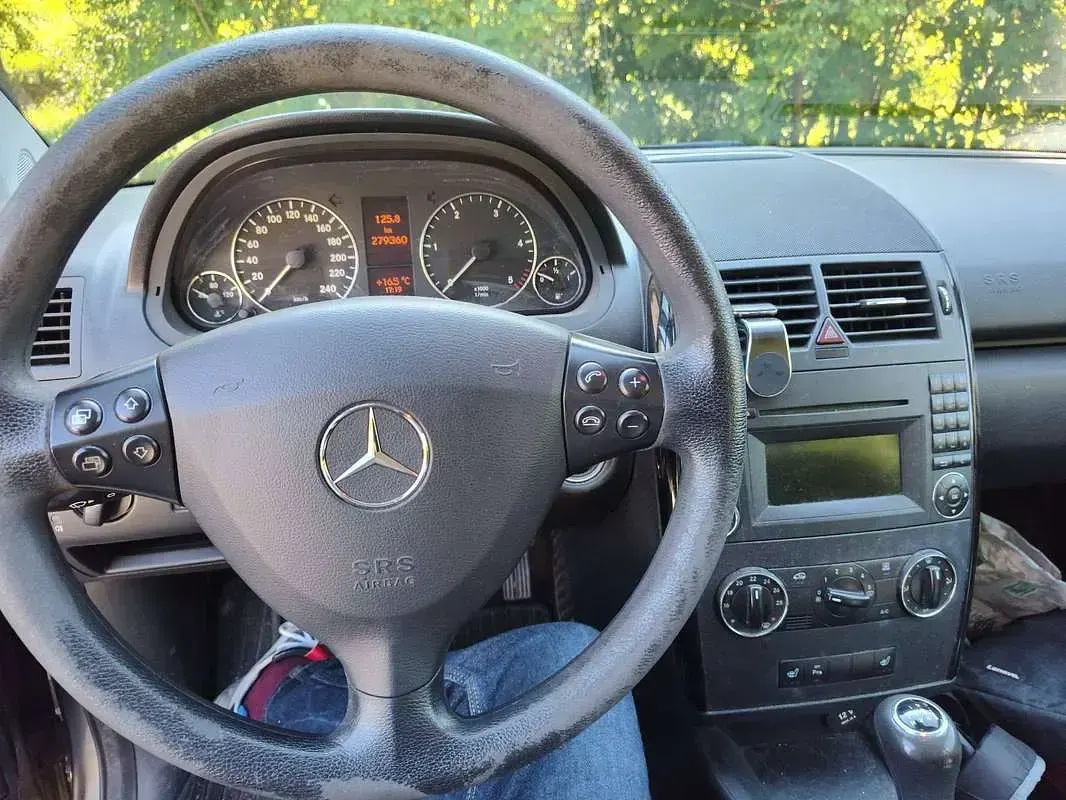Usata Mercedes A180 109 CV (80 kW) 2011 Utilitaria