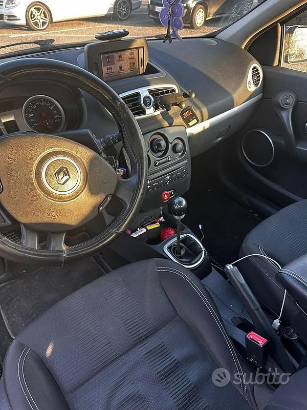 Usata Renault Clio II 70 CV (51 kW) 2010 Grigio Utilitaria