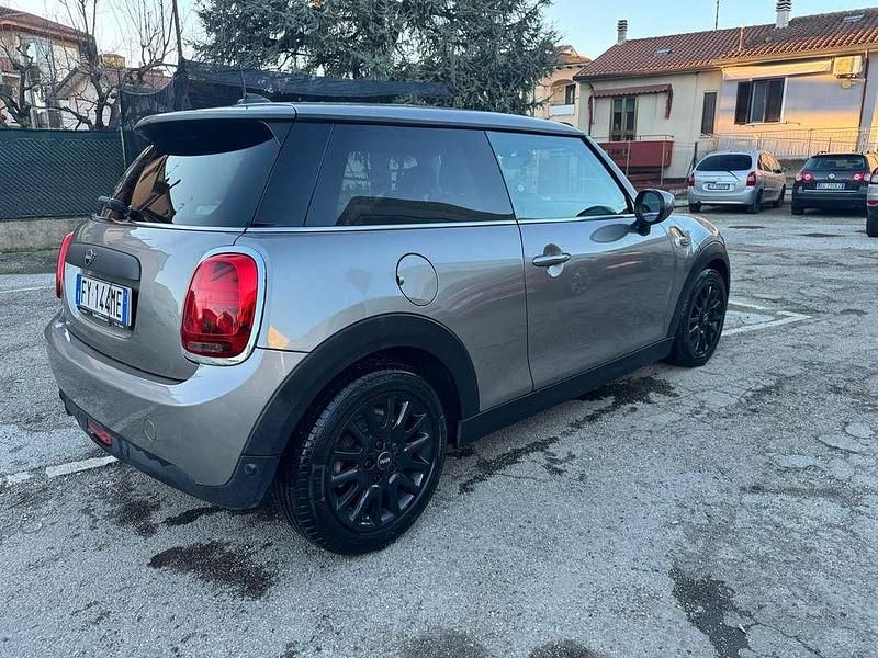 Usata Mini ONE Business 102 CV (75 kW) 2020 Utilitaria