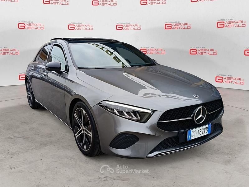 Usata Mercedes A180 Advanced Plus 116 CV (85 kW) 2023 Grigio Berlina
