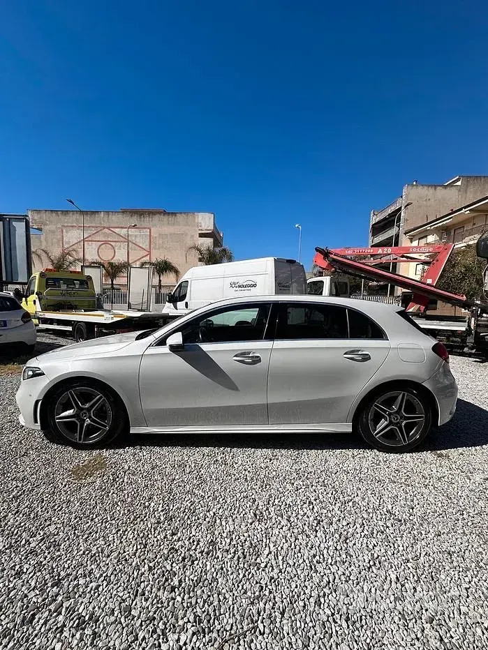 Usata Mercedes A180 Premium 116 CV (85 kW) 2019 Bianco Berlina