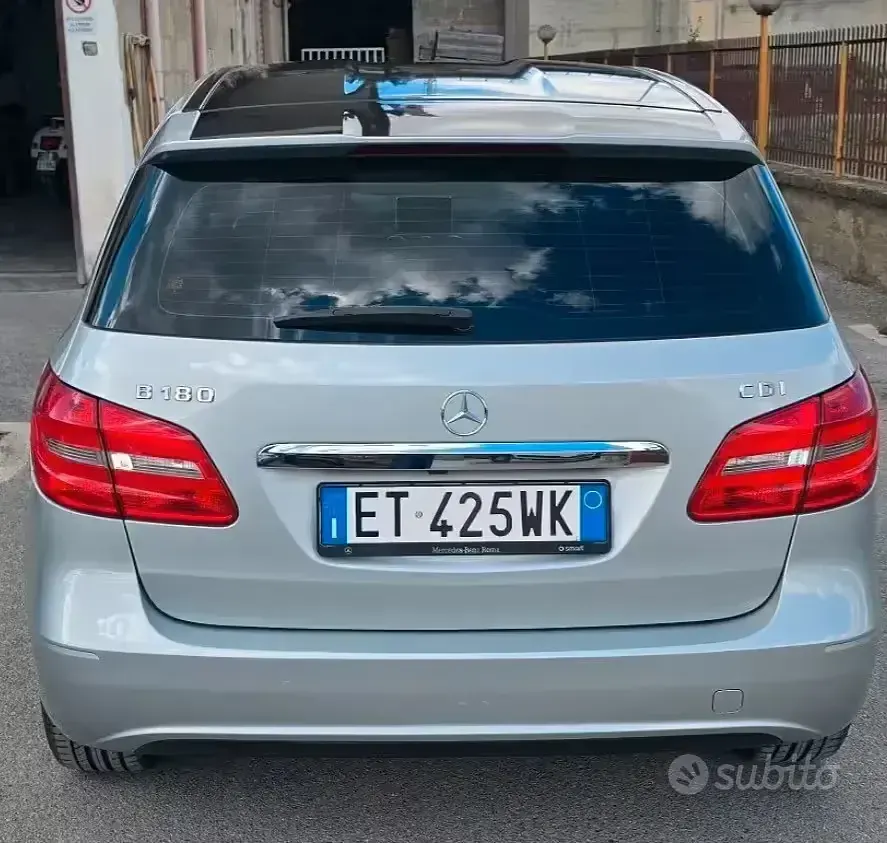 Usata Mercedes B180 109 CV (80 kW) 2013 Utilitaria